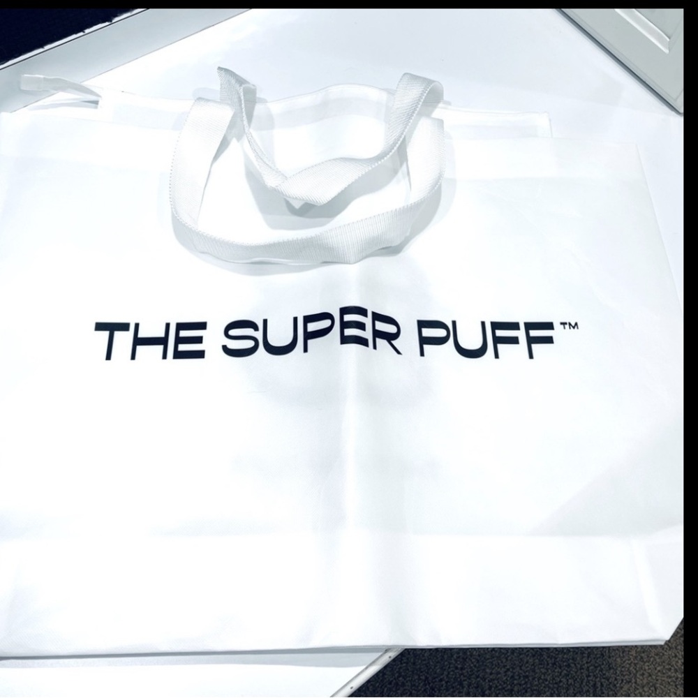 NEW! Aritzia Super Puff Huge Garment Shopping Bag